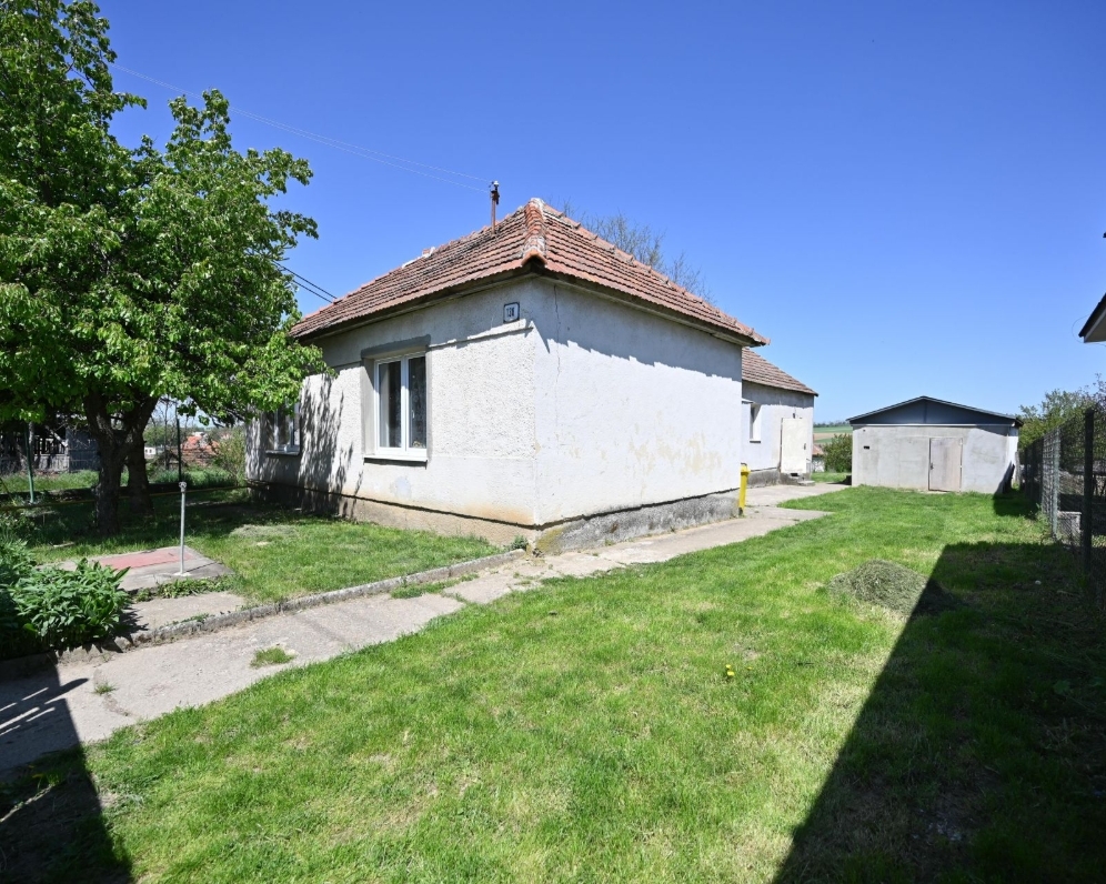 Predaj, 4 izbový rodinný dom Alekšince, okr. Nitra